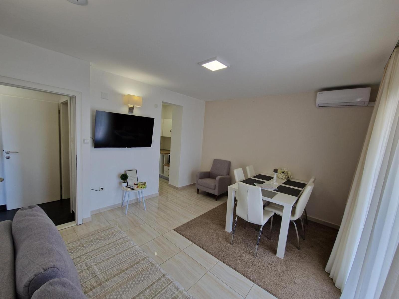 Apartmani Kristijan Цриквеница Экстерьер фото